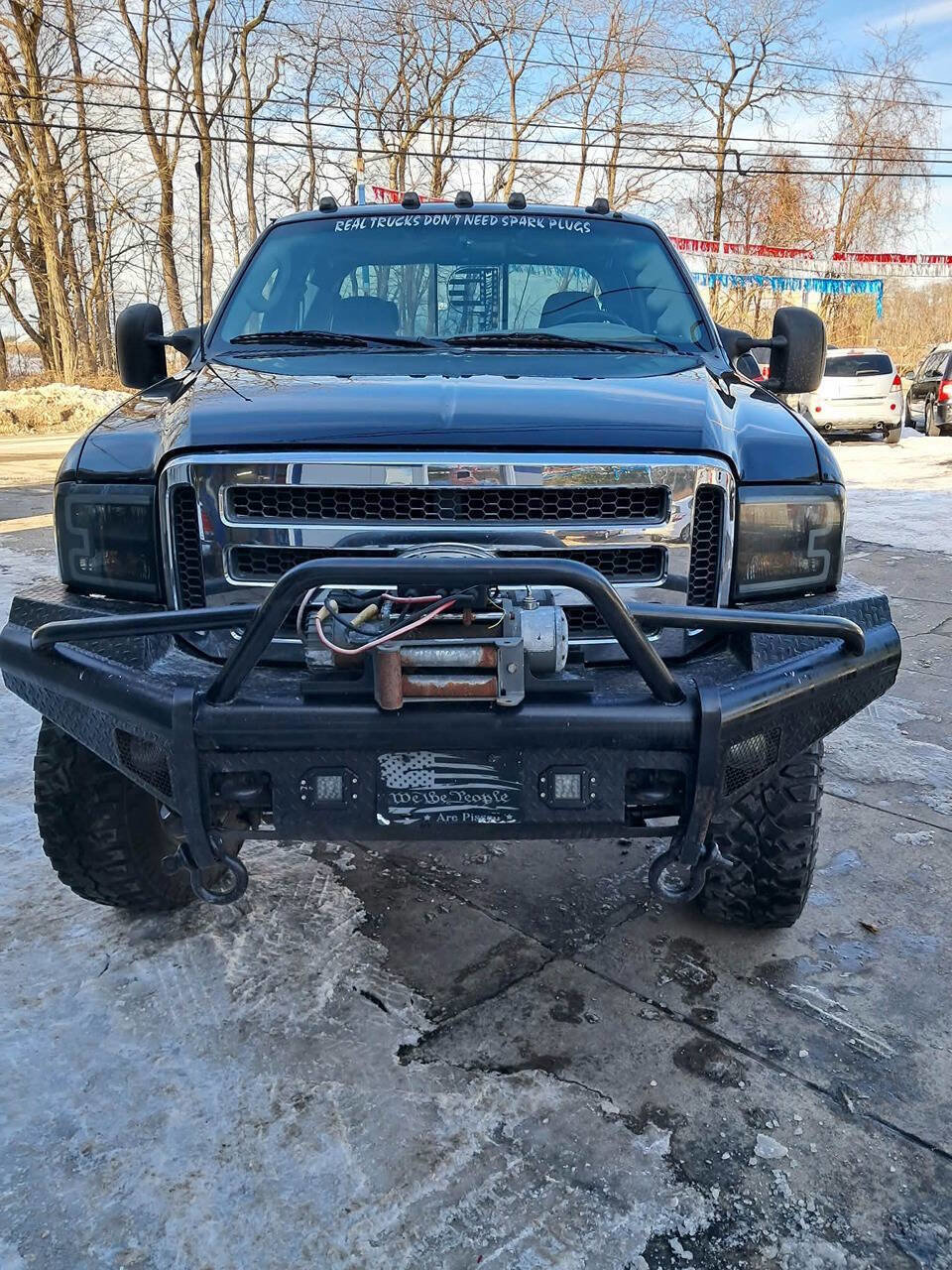 Used 2005 Ford F350 XLT image 1