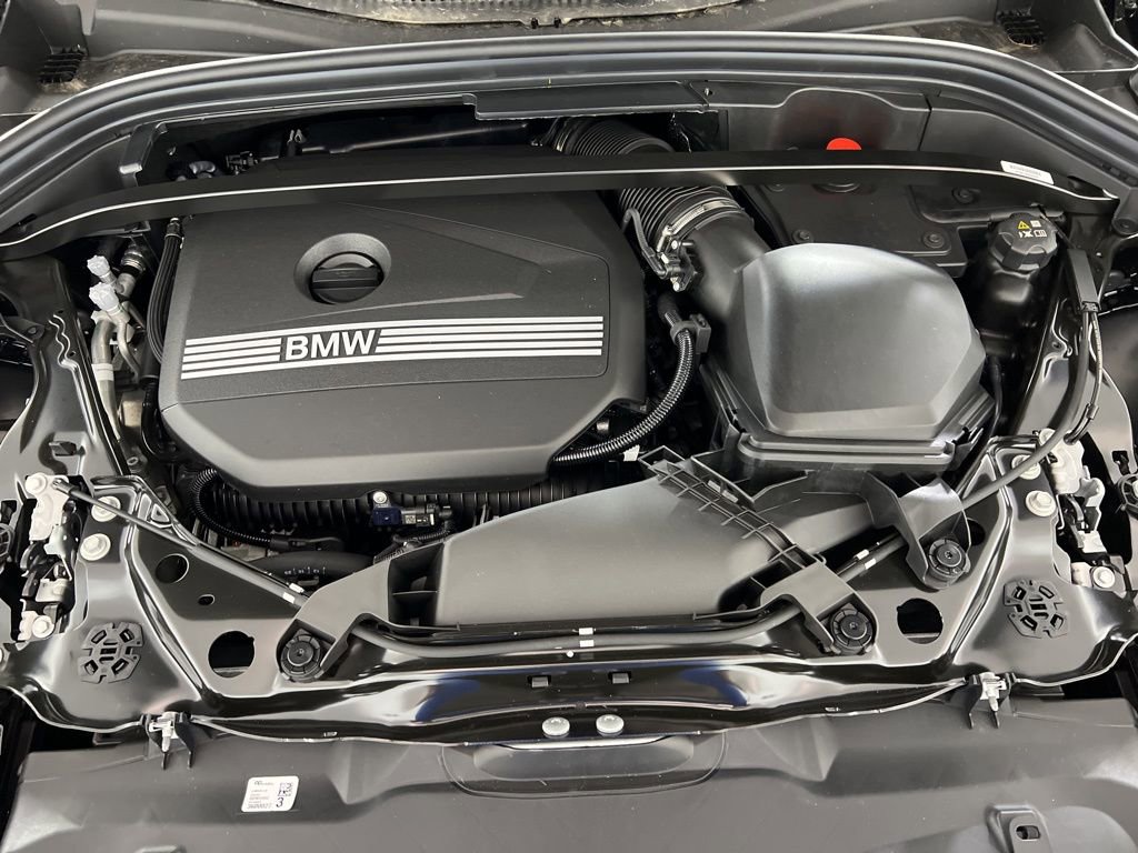 New 2026 BMW X2 xDrive28i AWD/4WD image 13