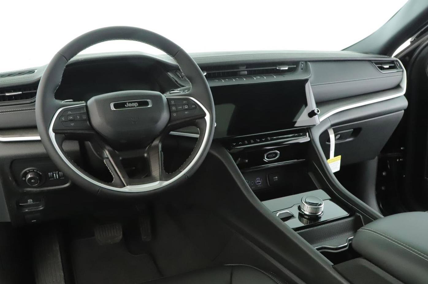 New 2026 Jeep Grand Cherokee Limited image 2