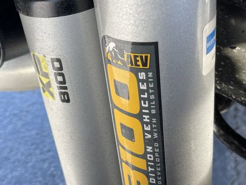 New 2024 Jeep Wrangler Unlimited Rubicon w/ Technology Group image 28