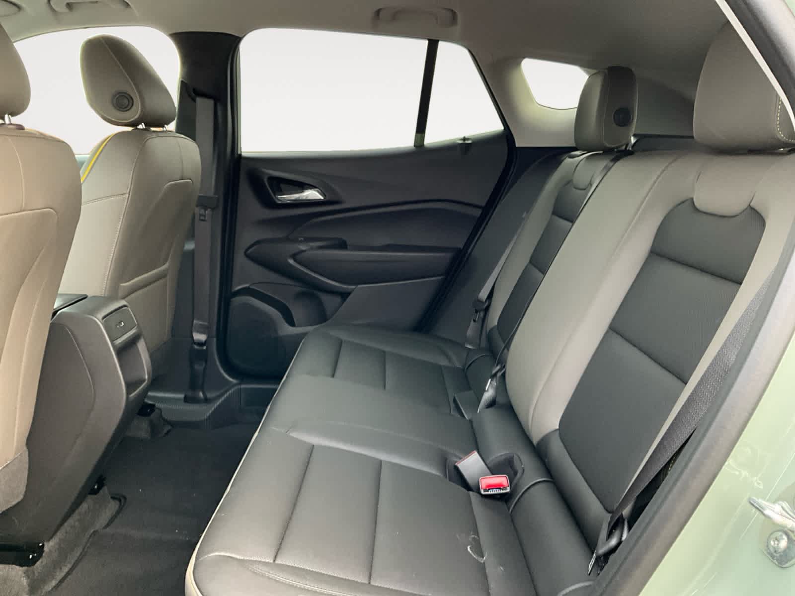 Used 2026 Chevrolet Trax ACTIV w/ Sunroof Package FWD image 13