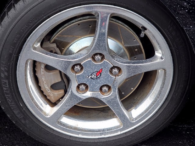 Used 2004 Chevrolet Corvette Convertible w/ Preferred Equipment Group RWD image 4