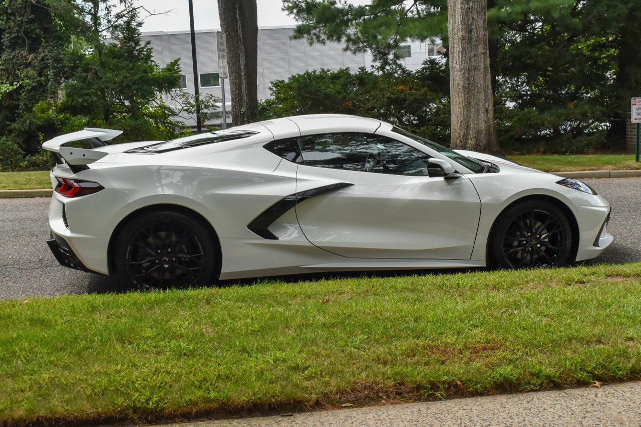 Used 2025 Chevrolet Corvette Stingray Coupe w/ Battery Protection Package RWD image 8