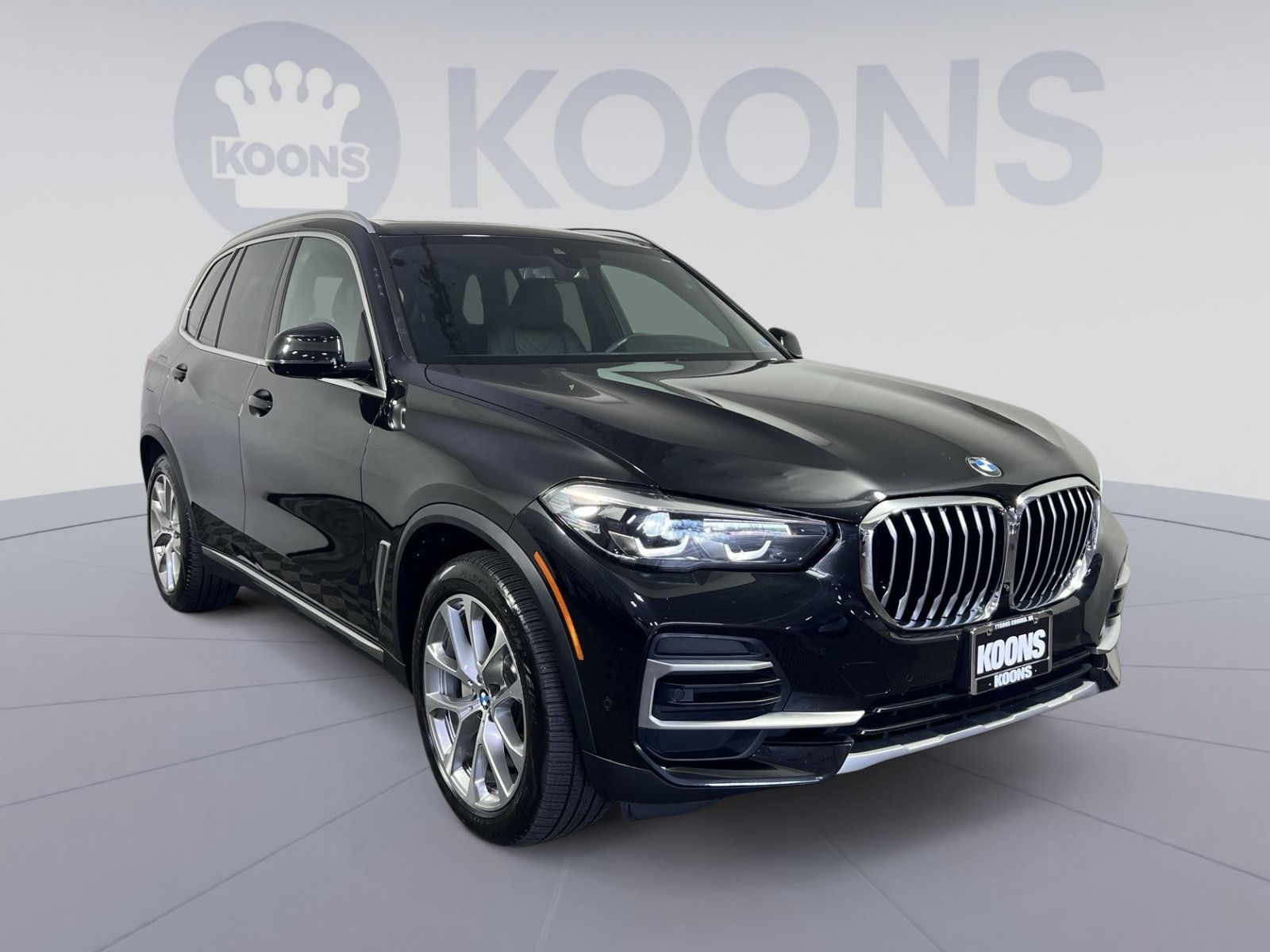 Used 2023 BMW X5 xDrive40i w/ Premium Package AWD/4WD image 2
