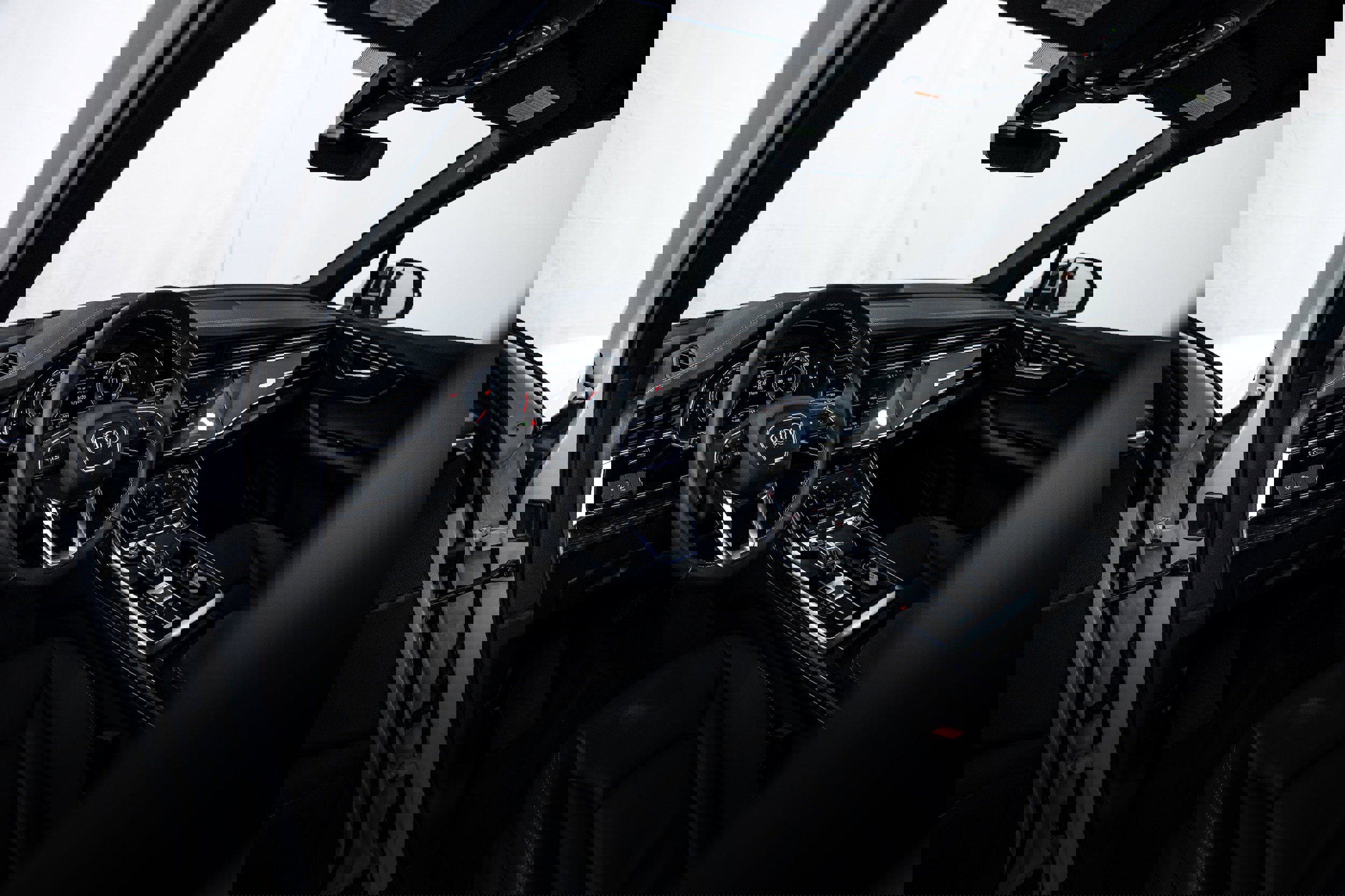 Certified 2025 Audi Q7 3.0T Premium w/ Convenience Package image 11