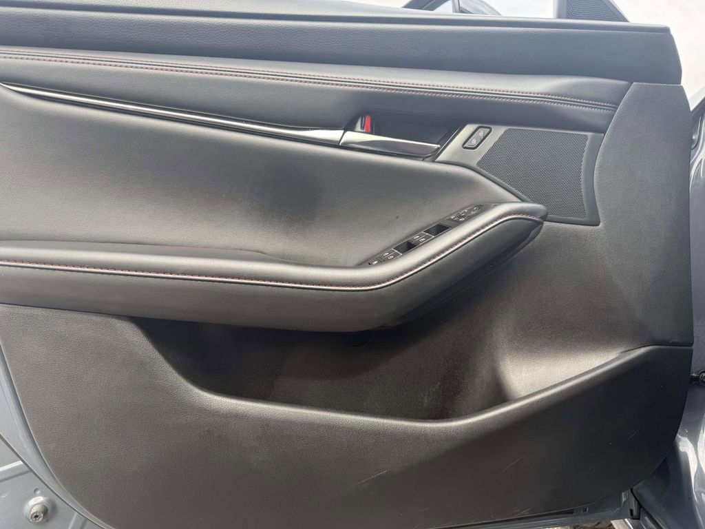 Used 2024 MAZDA MAZDA3 s image 12