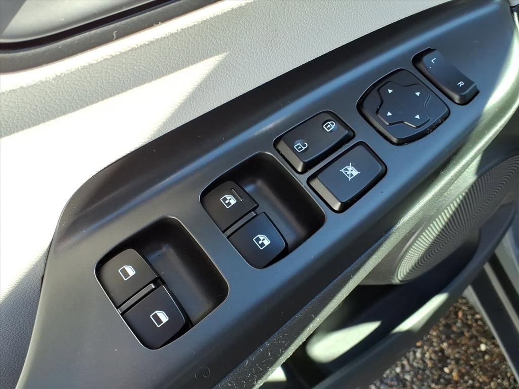 Used 2023 Hyundai Kona SEL w/ Convenience Package image 13