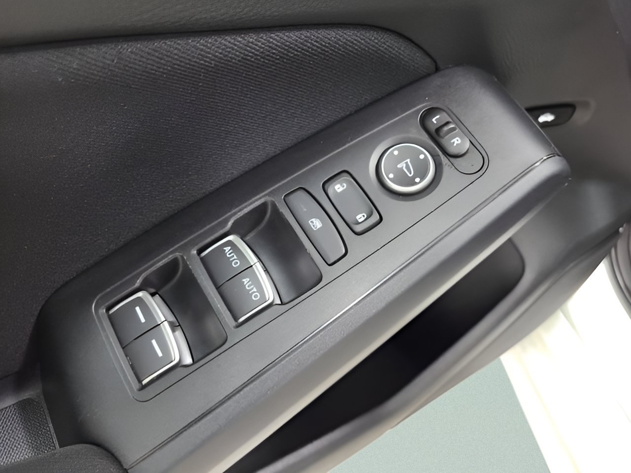 Used 2022 Honda Civic LX image 19