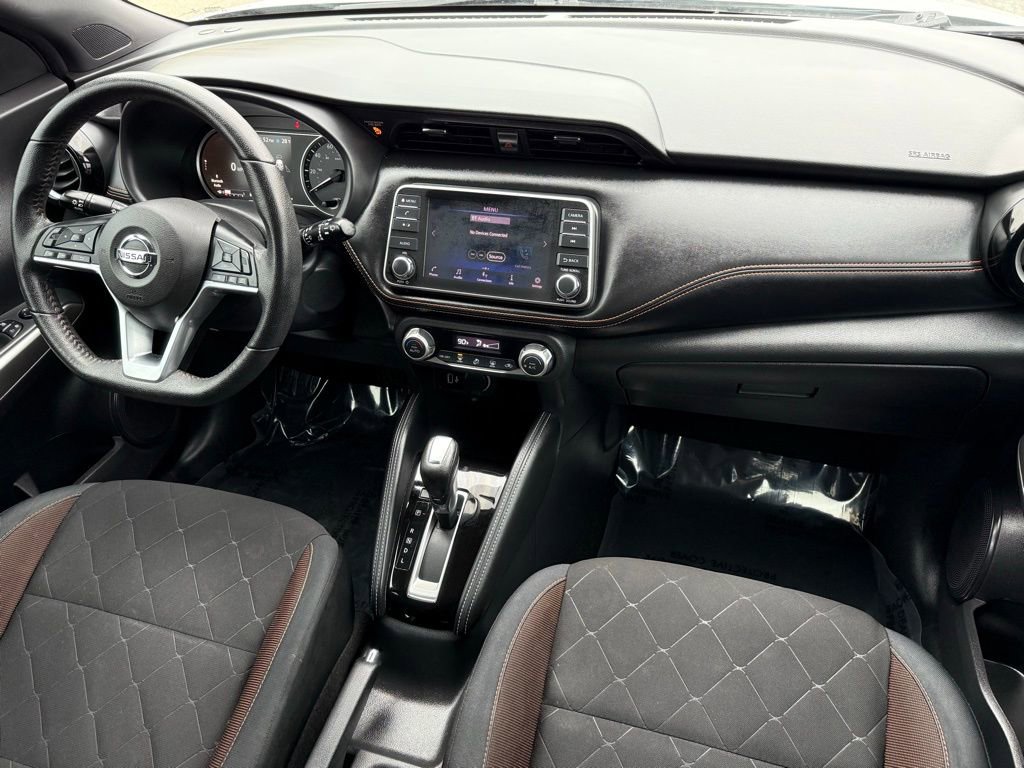 Used 2018 Nissan Kicks SR image 28