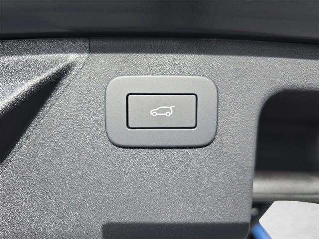 New 2025 Land Rover Discovery Sport Dynamic SE image 12