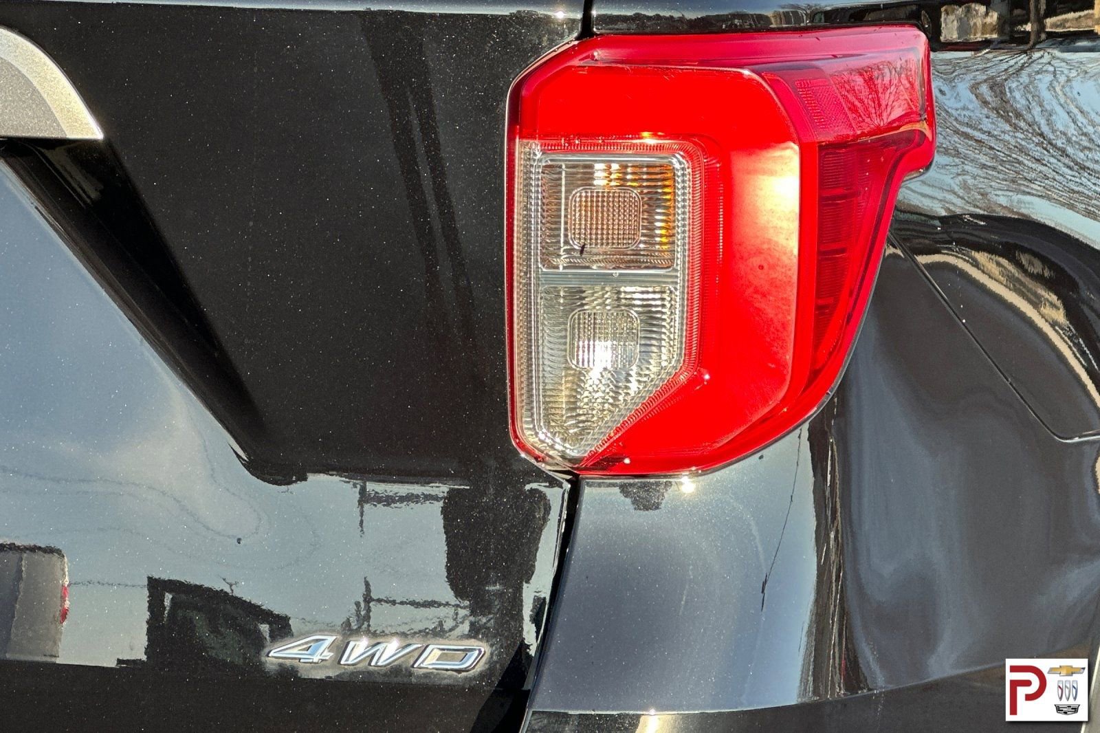 Used 2024 Ford Explorer XLT w/ Equipment Group 202A image 37