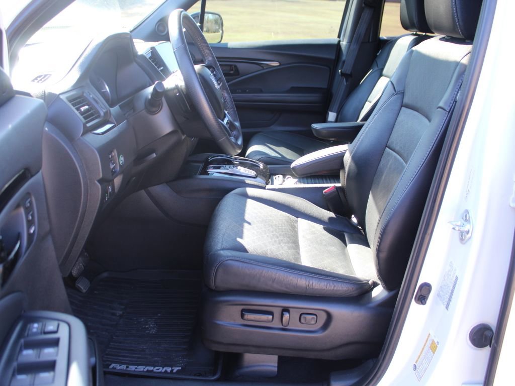 Used 2022 Honda Passport Elite image 5