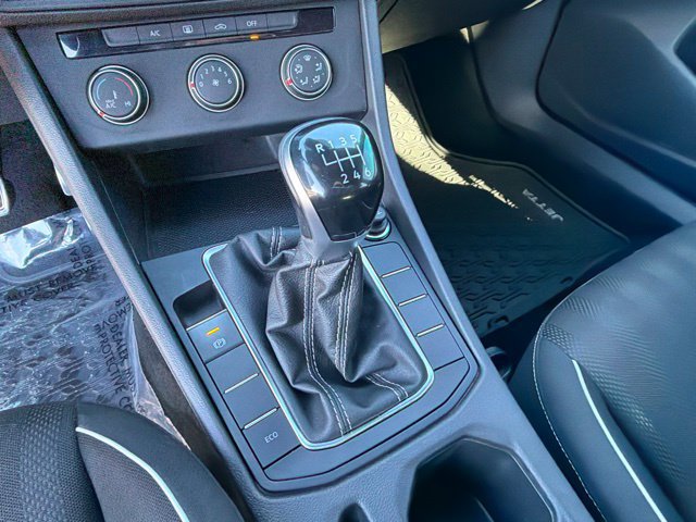 Used 2023 Volkswagen Jetta Sport FWD image 28