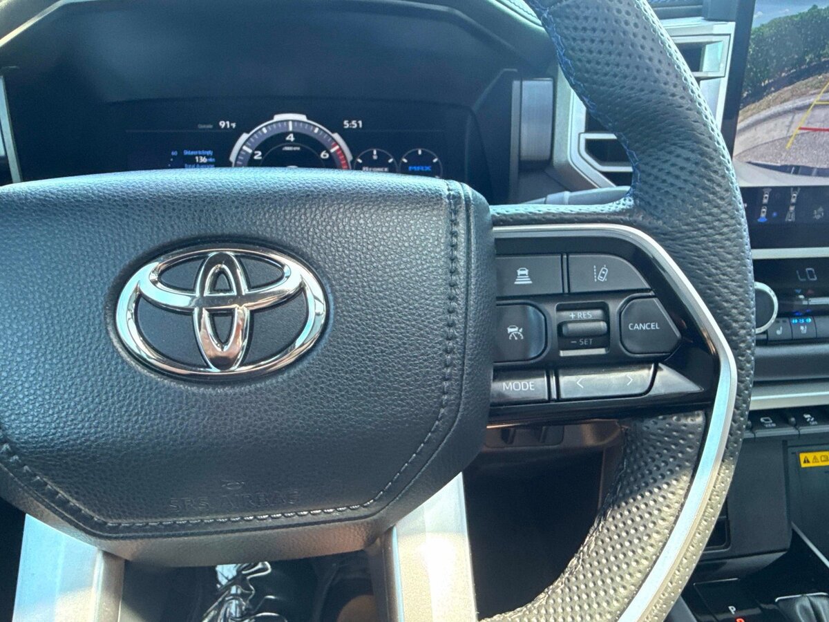 Used 2024 Toyota Tundra Platinum RWD image 31