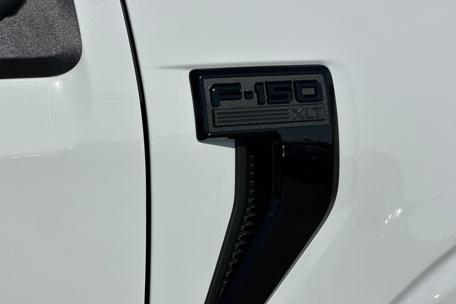 New 2026 Ford F150 XLT w/ Equipment Group 302A MID image 25