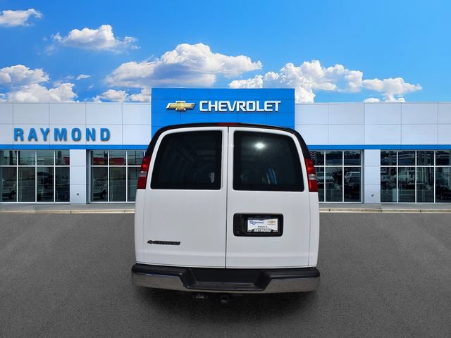 New 2025 Chevrolet Express 3500 w/ Driver Convenience Package RWD image 5