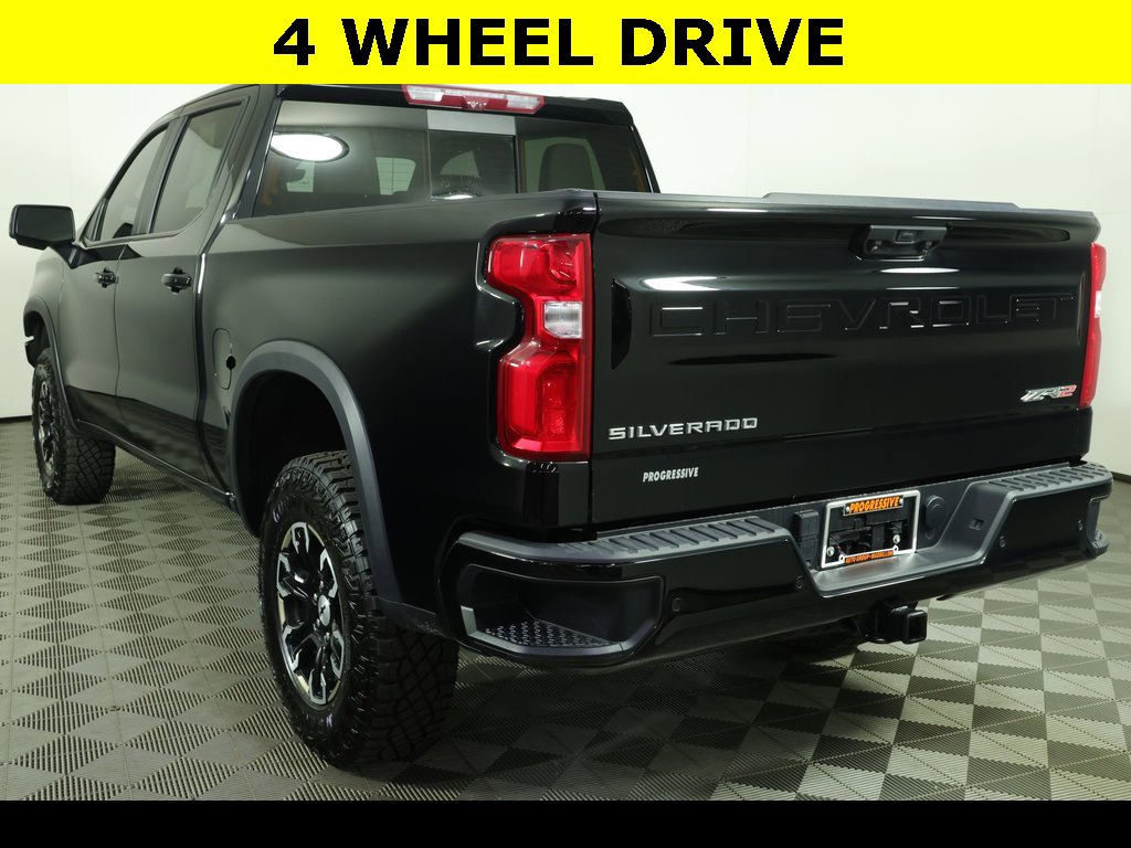 Used 2022 Chevrolet Silverado 1500 ZR2 w/ Technology Package image 6