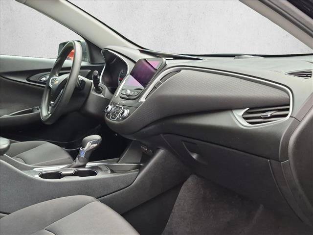 Used 2025 Chevrolet Malibu LT FWD image 21