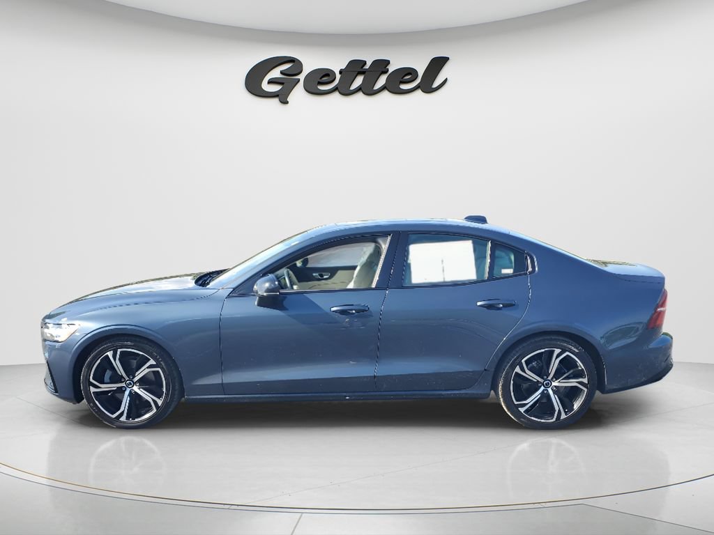Used 2024 Volvo S60 B5 Core FWD image 8