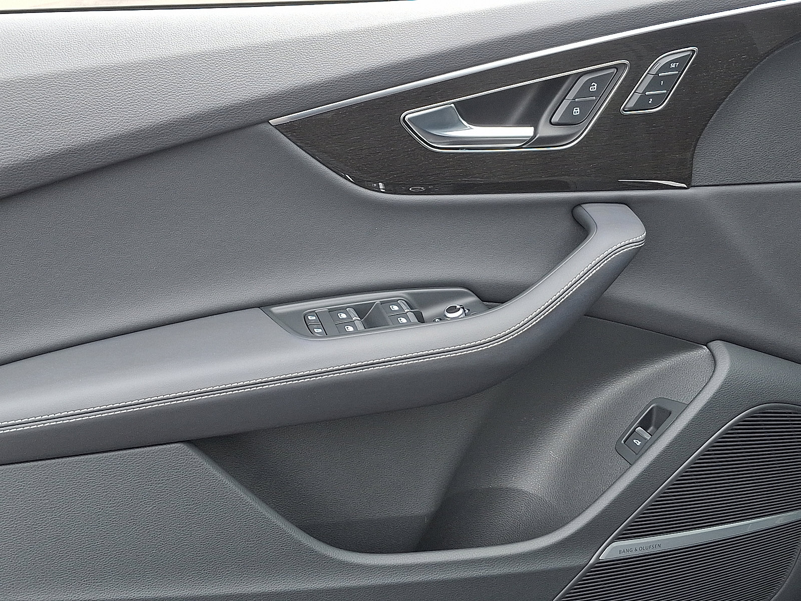 Used 2025 Audi Q7 3.0T Premium Plus image 13