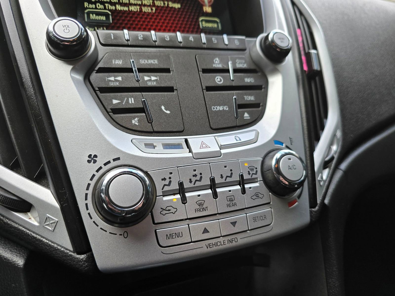 Used 2015 GMC Terrain SLE image 27