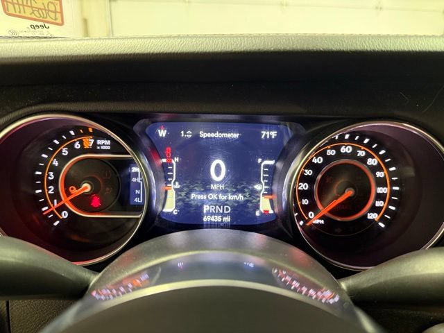 Used 2020 Jeep Gladiator Overland AWD/4WD image 12