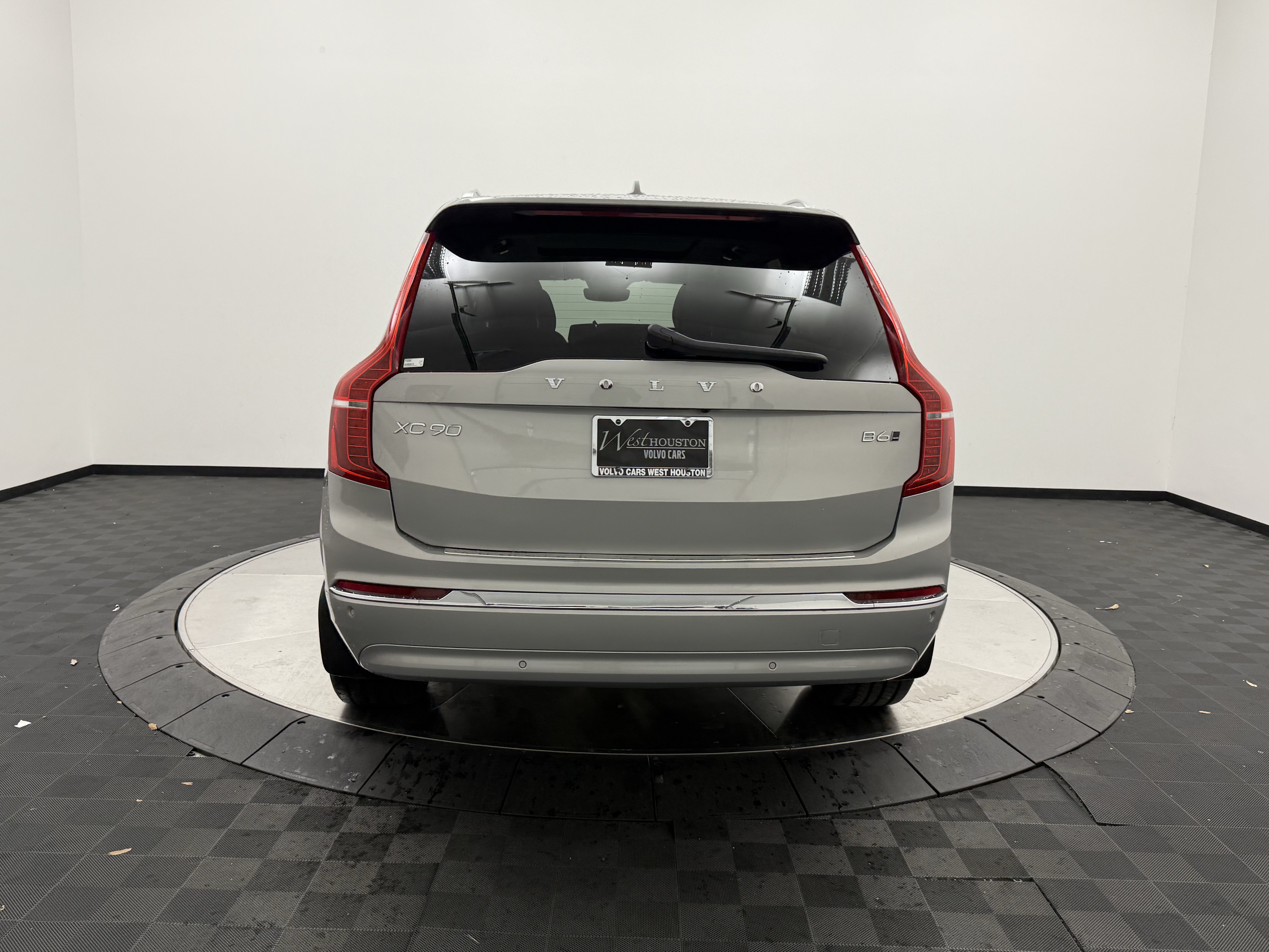 Certified 2023 Volvo XC90 B6 Plus w/ Protection Package Premier AWD/4WD image 6