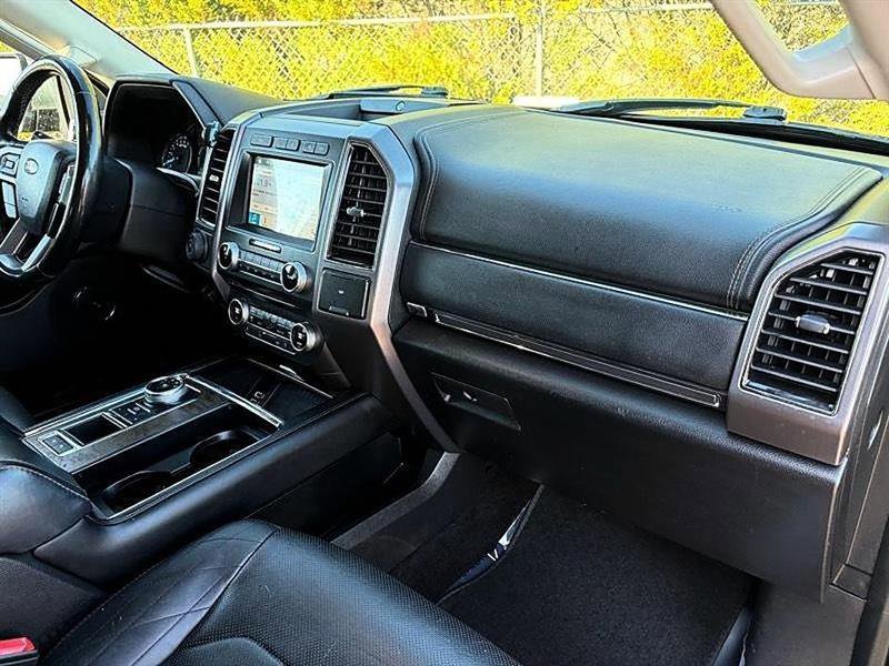 Used 2018 Ford Expedition Max Platinum image 38