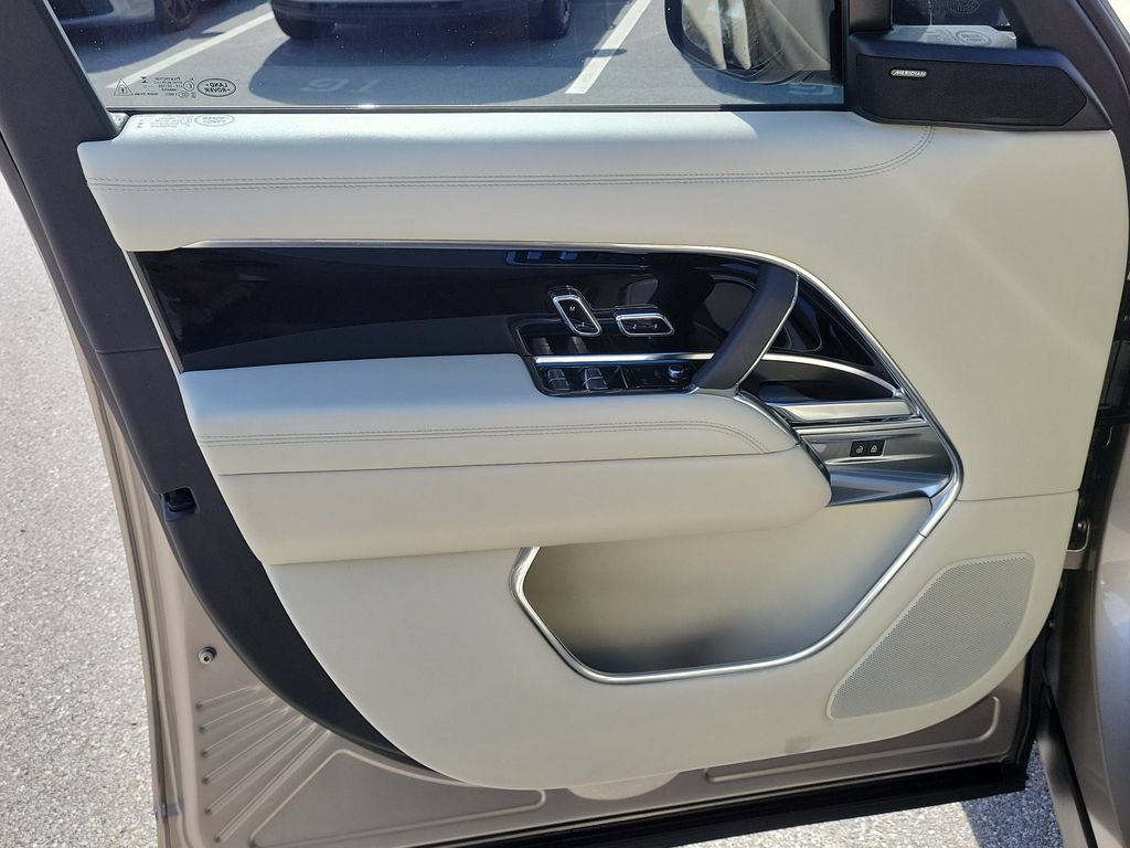 Used 2023 Land Rover Range Rover SE AWD/4WD image 24