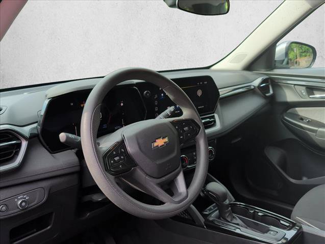 Used 2024 Chevrolet TrailBlazer LT FWD image 9