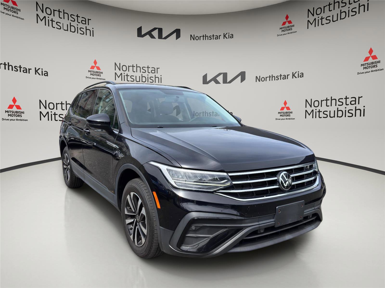 Used 2022 Volkswagen Tiguan S image 5