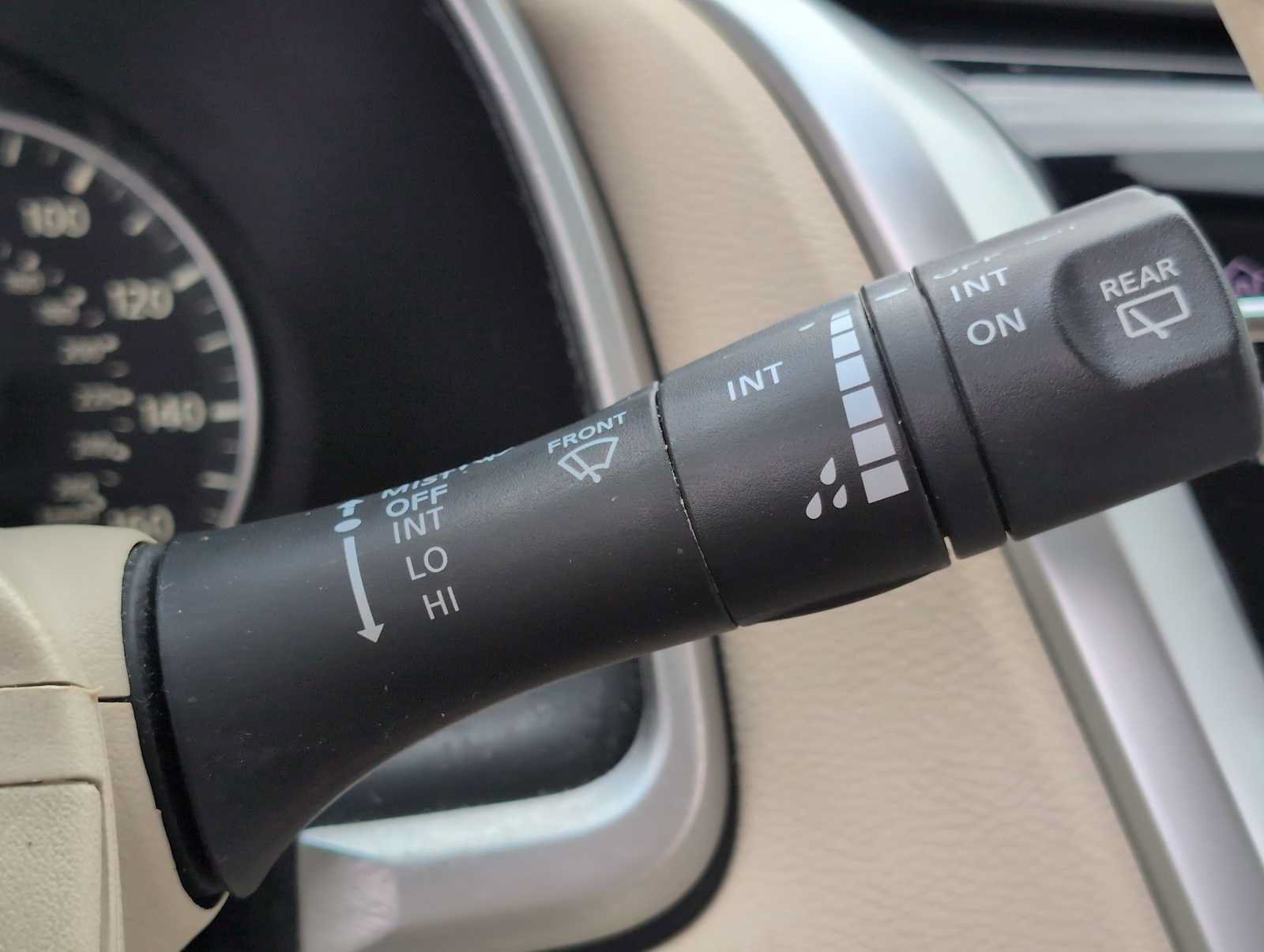 Used 2015 Nissan Murano Platinum w/ Platinum Technology Package AWD/4WD image 25