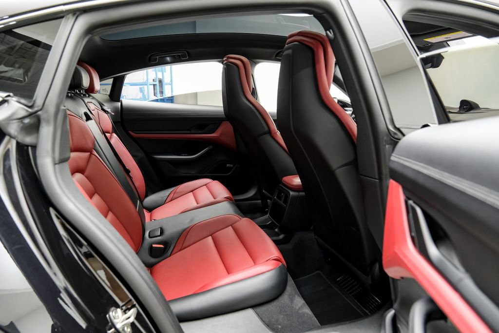 Used 2024 Porsche Taycan 4S AWD/4WD image 41
