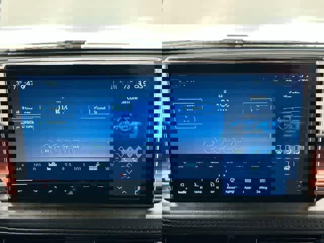 Used 2022 Lincoln Nautilus Reserve AWD/4WD image 12