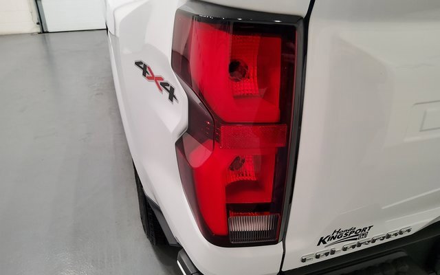 Used 2024 Chevrolet Colorado LT w/ LT Convenience Package III image 10