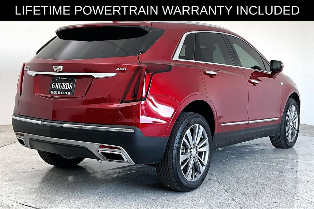 Used 2024 Cadillac XT5 Premium Luxury w/ Technology Package FWD image 2