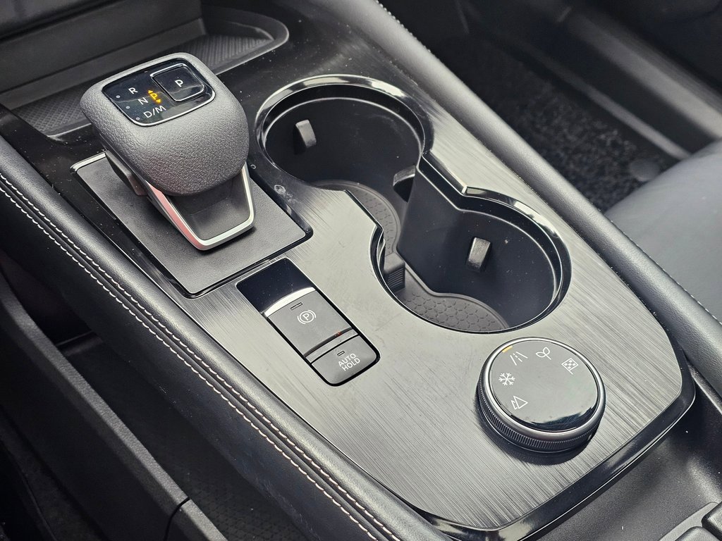 Used 2022 Nissan Rogue SL w/ SL Premium Package image 18