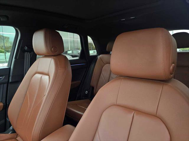 Certified 2025 Audi Q3 2.0T Premium Plus w/ Premium Plus Package AWD/4WD image 24