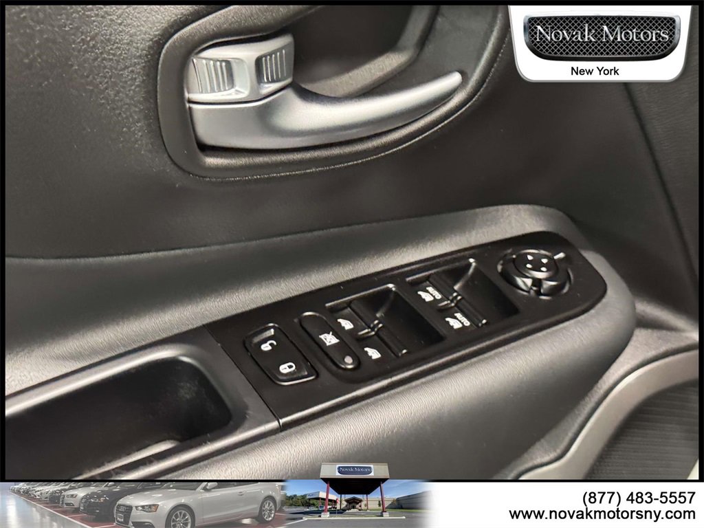 Used 2022 Jeep Renegade Latitude image 14