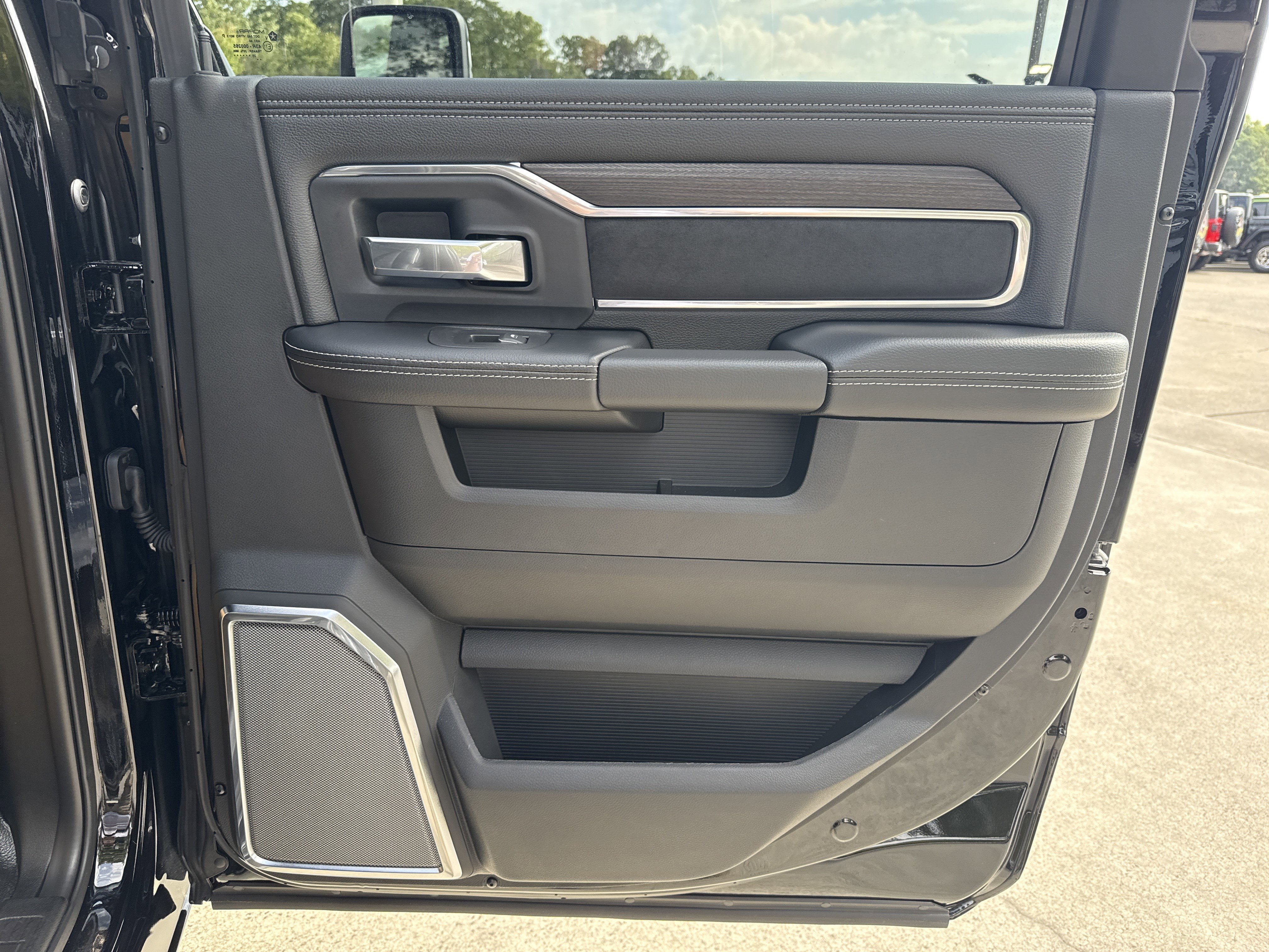 New 2026 RAM 5500 4x4 Crew Cab image 18