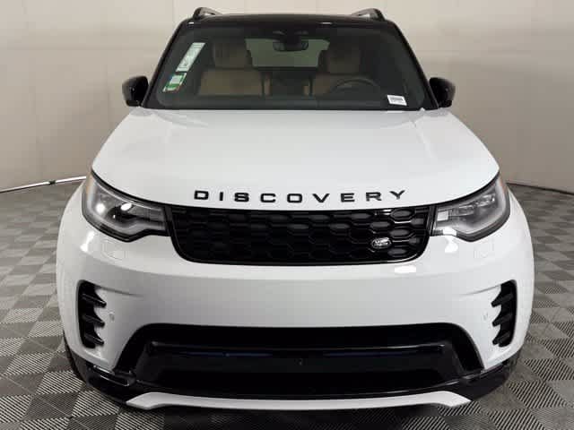 Used 2026 Land Rover Discovery Dynamic SE AWD/4WD image 10