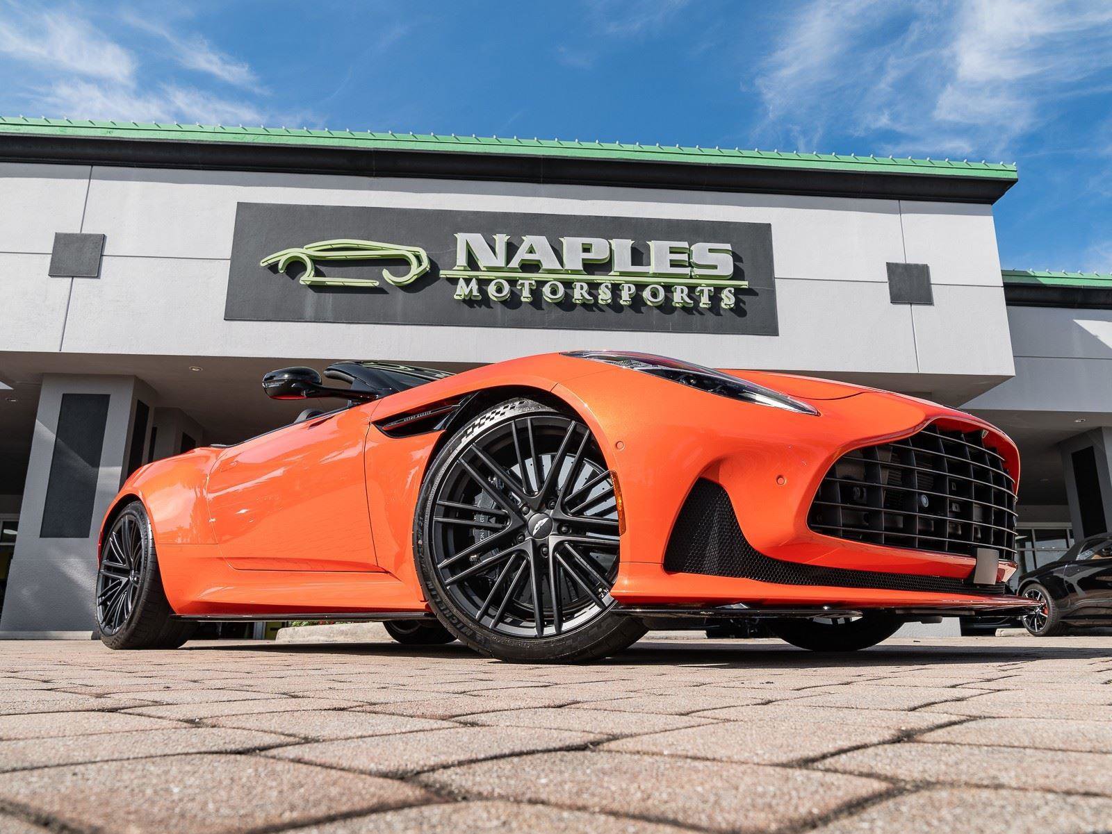 Used 2024 Aston Martin DB12 Convertible RWD image 12