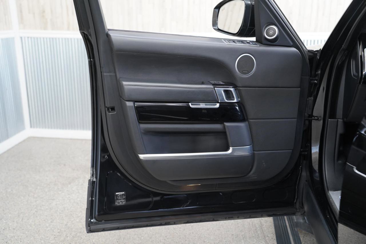 Used 2016 Land Rover Range Rover Autobiography image 28