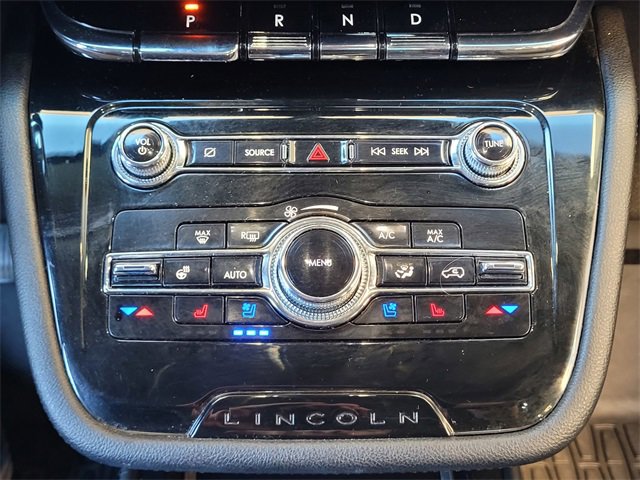 Used 2022 Lincoln Corsair AWD w/ Premium Package image 25
