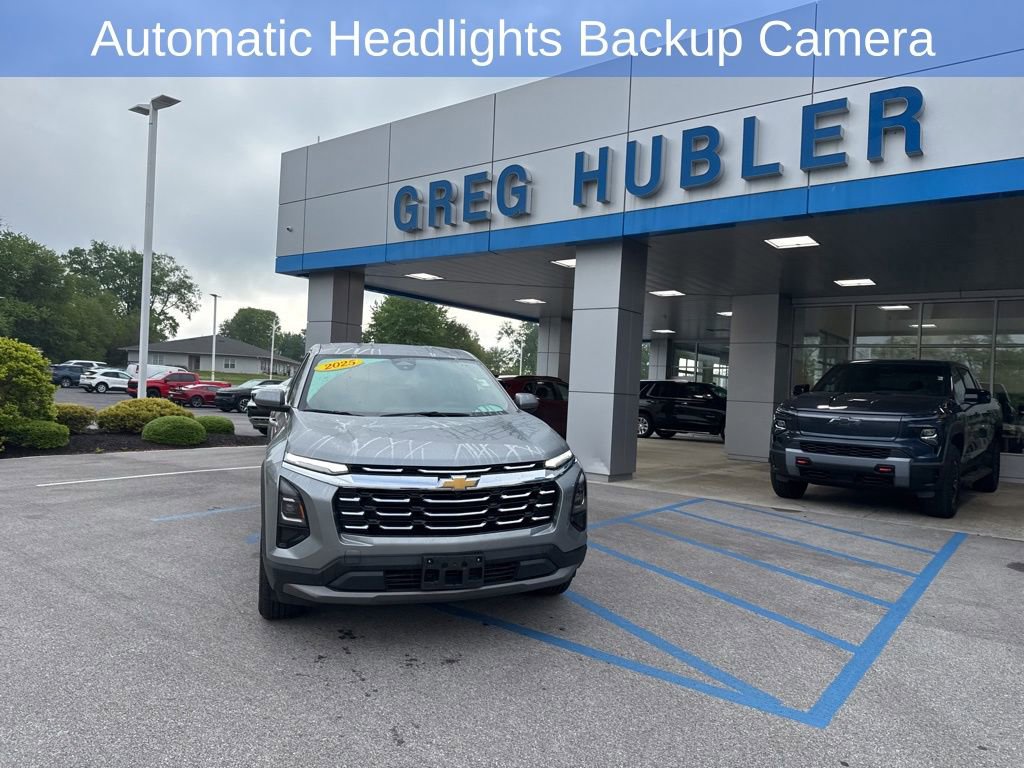Used 2025 Chevrolet Equinox LT AWD/4WD image 3