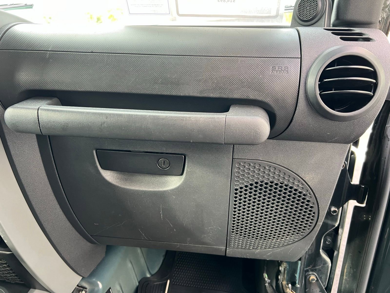 Used 2010 Jeep Wrangler Unlimited Sport image 44