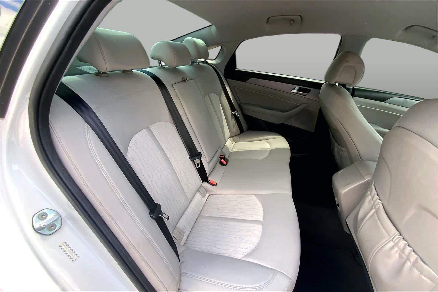 Used 2016 Hyundai Sonata SE FWD image 20