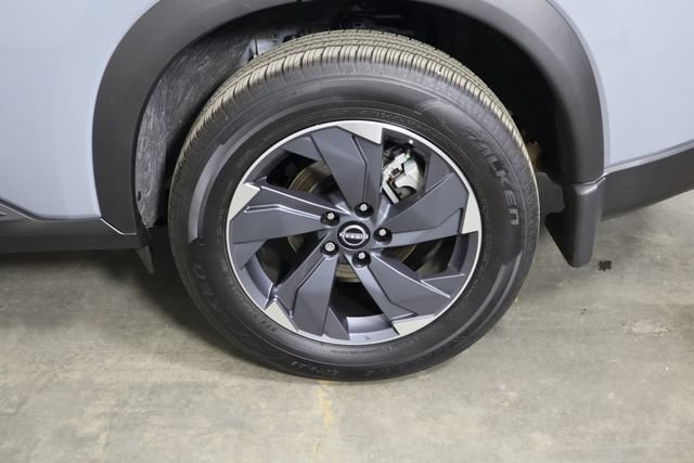Used 2026 Nissan Rogue SV FWD image 42