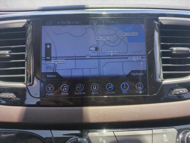 Used 2017 Chrysler Pacifica Touring-L Plus w/ Tire & Wheel Group image 19