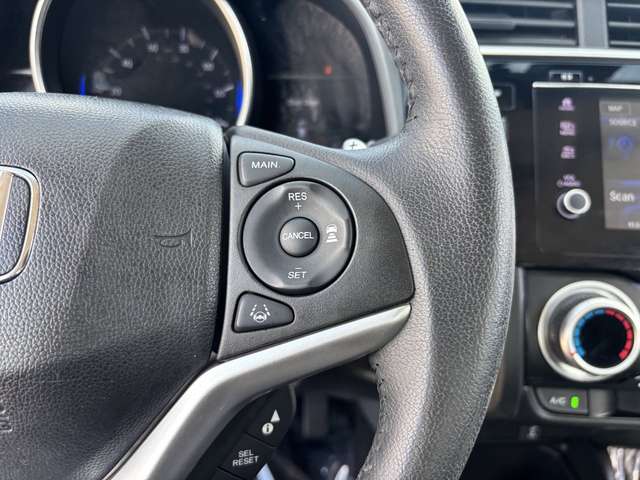 Used 2018 Honda Fit EX-L image 28